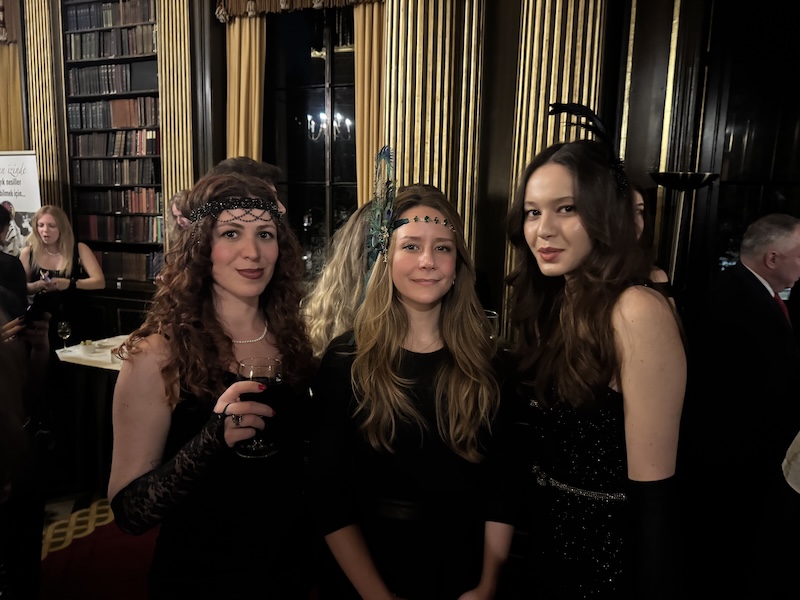 6 Ted Ingiltere Sapka İnkılabı