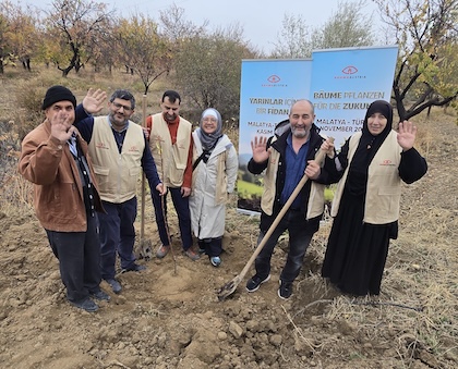 Rahma Austria'dan Malatya’ya 12 Bin Kayısı Fidanı