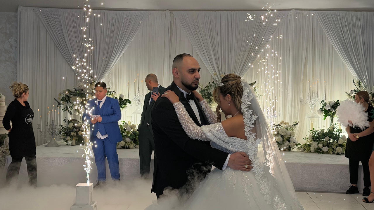 Ceyda Ve Rezvan Londra'da Dünyaevine Girdi 3