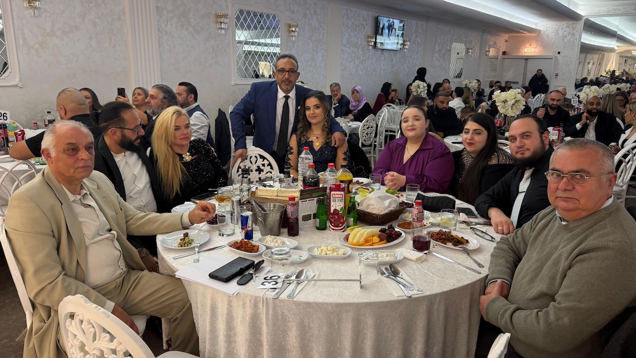 Ceyda Ve Rezvan Londra'da Dünyaevine Girdi 6