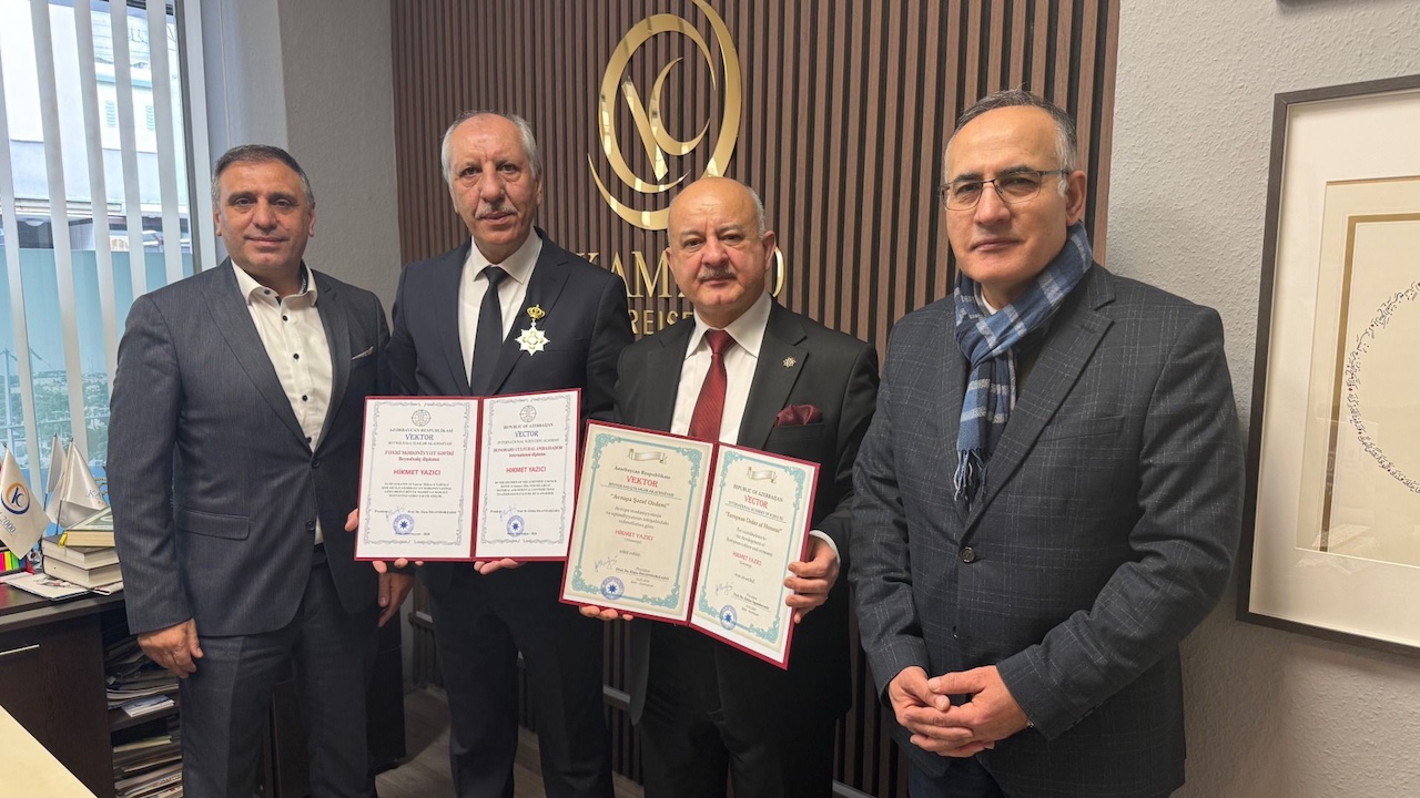 Duisburglu İş İnsanı Hikmet Yazıcı’ya