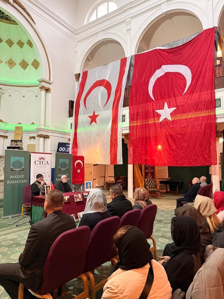 İngiltere'de Dr. Fazıl Küçük Ve Denktaş'a Anma