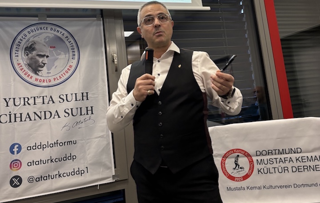 Atatürkçü Düşünce Dünya Platform