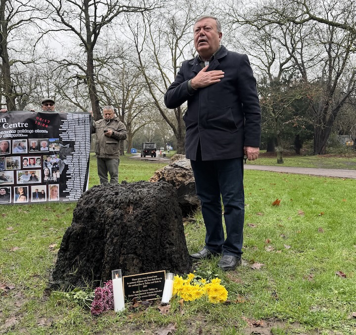 Enfield Edmonton’daki Pymmes Park Deprem Anıtı 5
