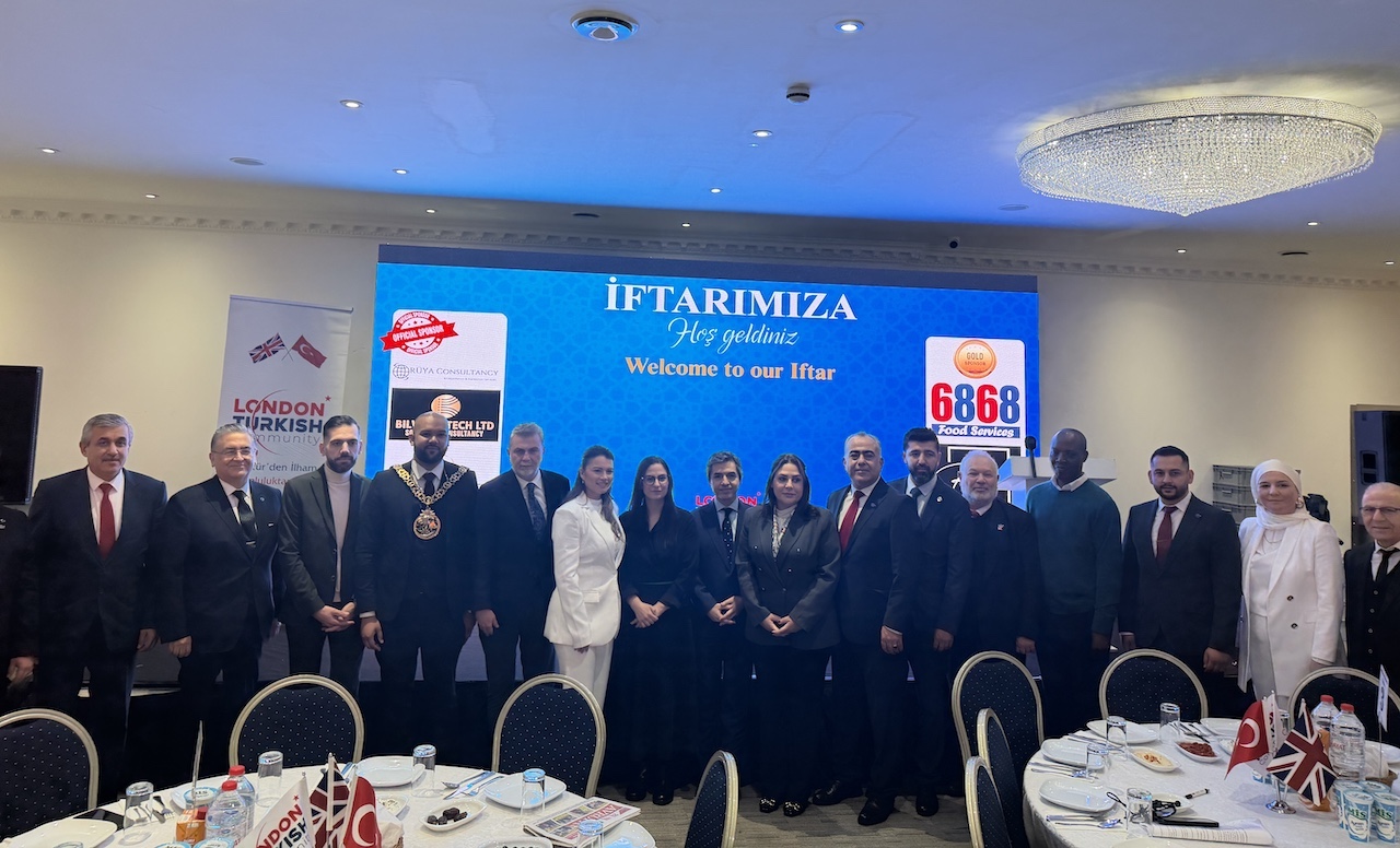 Londra Turk Toplumu Foto 1