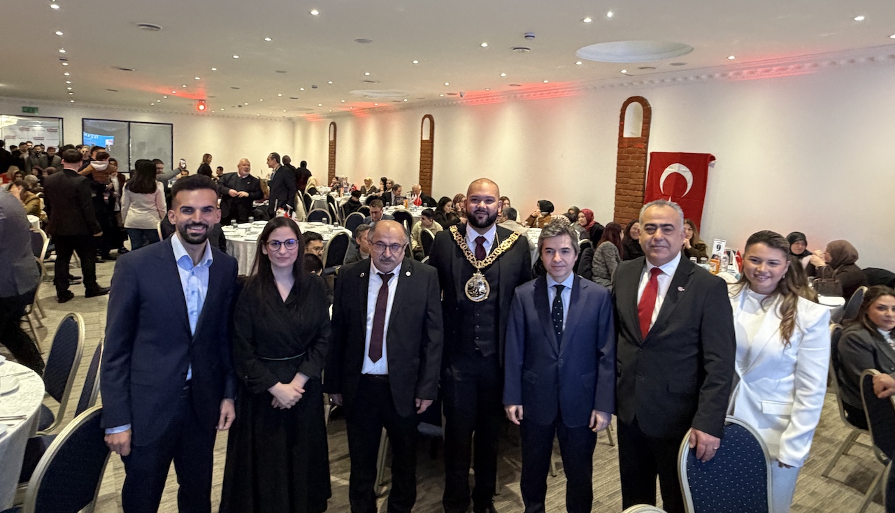 Londra Turk Toplumu Foto 2