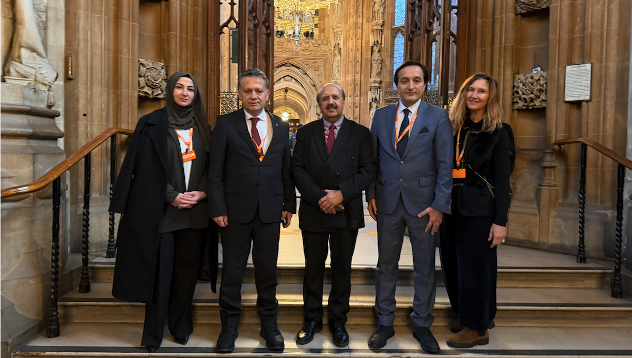 Lord Ile 5 Cayı Londra'da Medya Ve Diplomasi 2