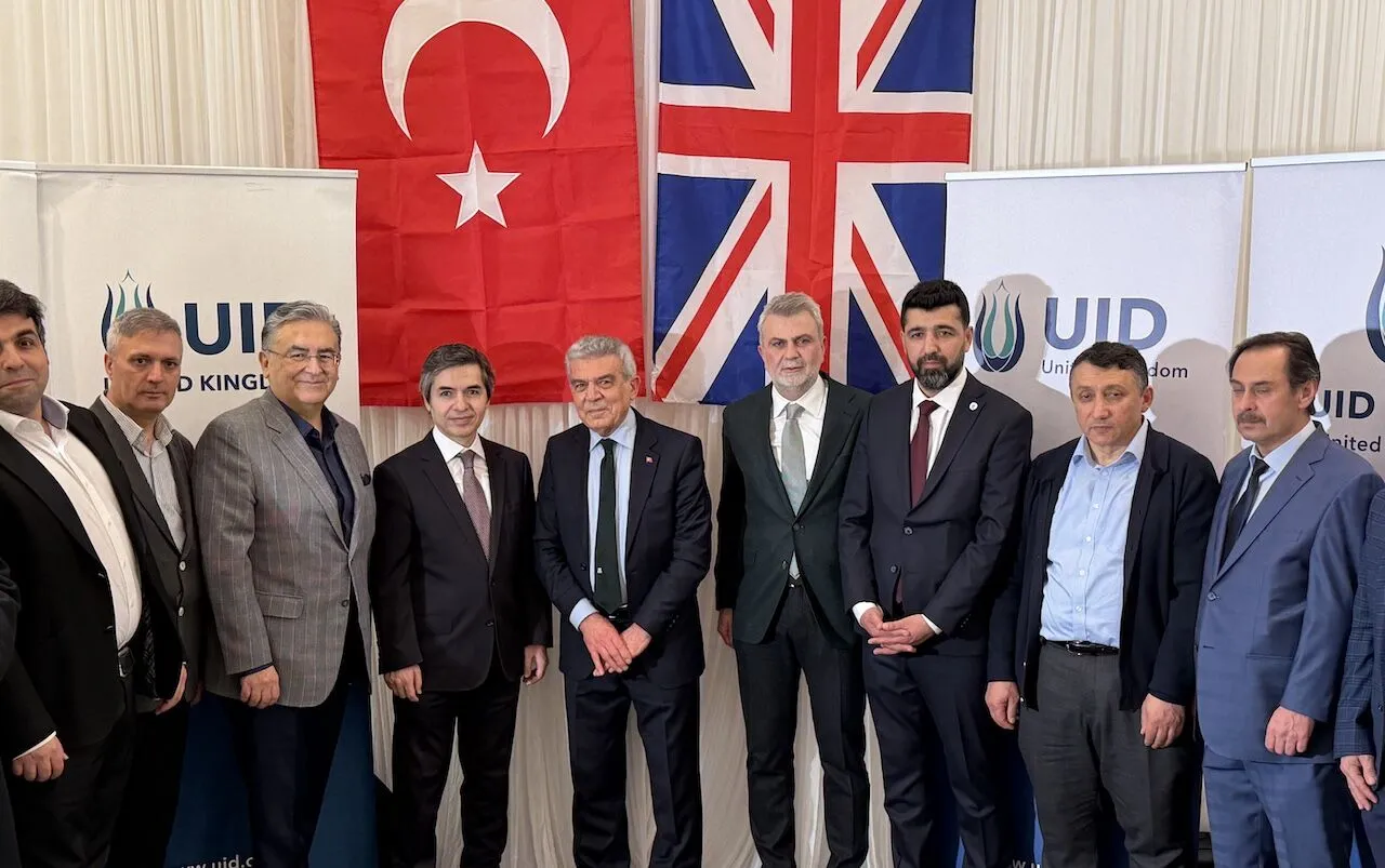 Uid Birlesik Krallik Iftar 26. J P G