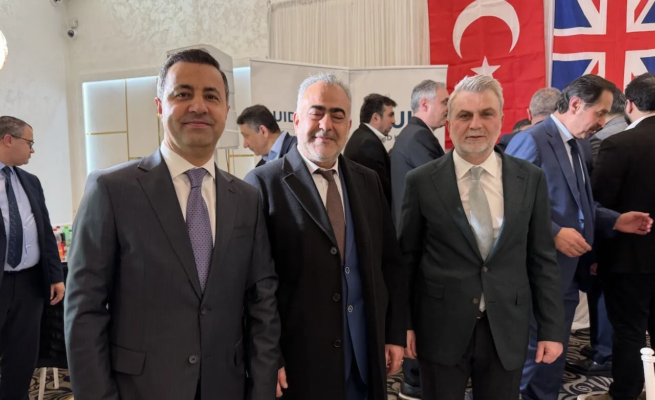 Uid Birlesik Krallik Iftar 27. J P G