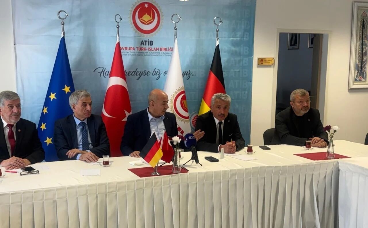 Avrupa Turk Islam Birligi 1 1.Jpg