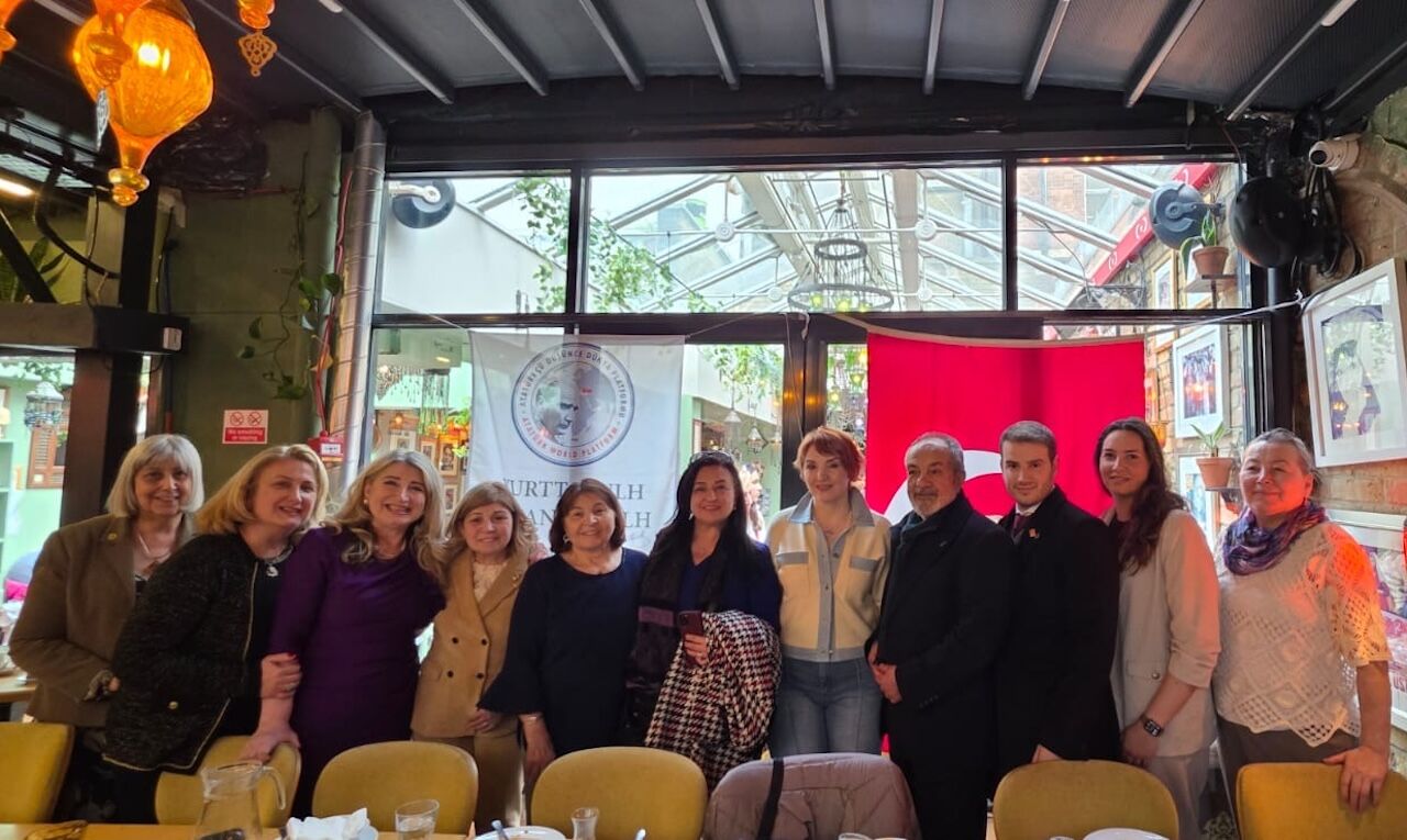 Londra’da Çanakkale Şehitleri Anıldı 9