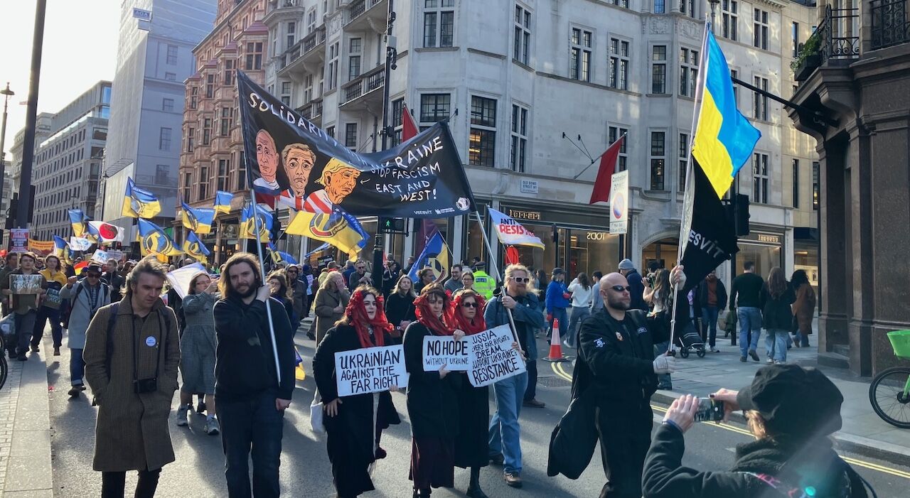 Londra’da Irkçılığa Karşı Dev Yürüyüş 7