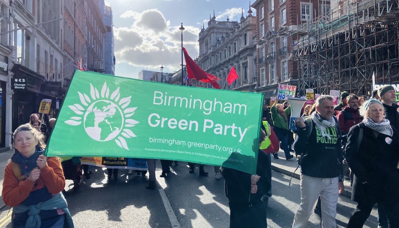 Londra’da Irkçılığa Karşı Dev Yürüyüş