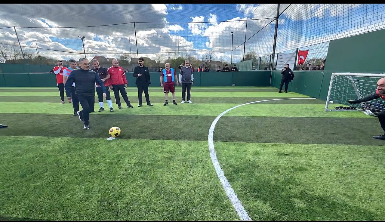 Luton Derneğinden Anlamlı Turnuva