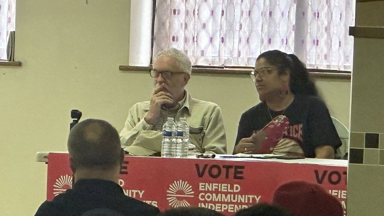 Enfield Bağımsızları Jeremy Corbyn Ile Buluştu-1