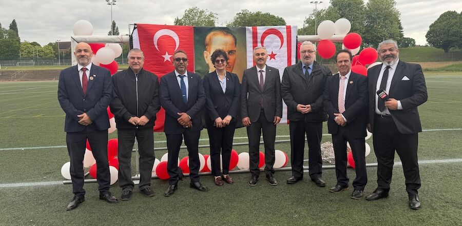 Londra’daki 19 Mayıs Etkinliğinde Kortej Yürüyüşü, Atatürk Kupası Finali 4