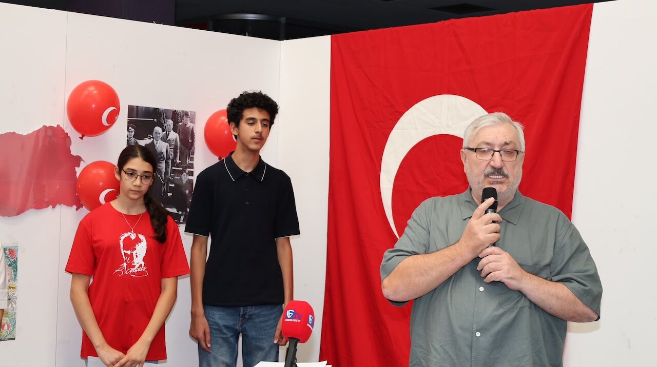 Londra Wimbledon Turk Okulu 2026 Karne Toreni Necmi Hasanoglu 23