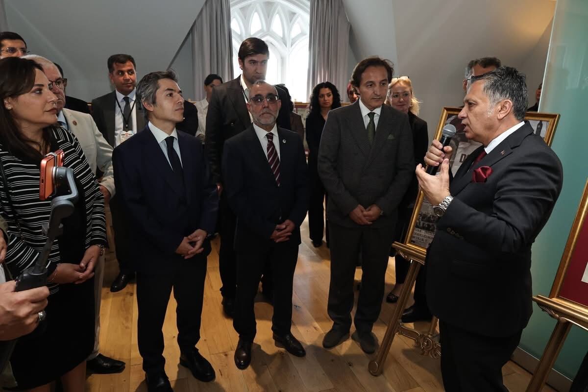 Londra Sergisi Yunus Emre