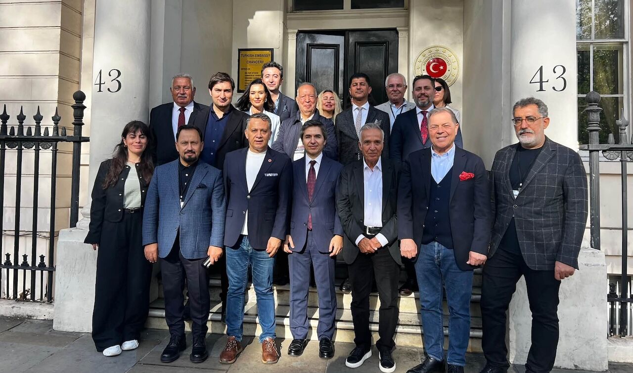 Uluslararası Medya Dostluk Ödülleri Için Kgk Heyeti Londra’da 1