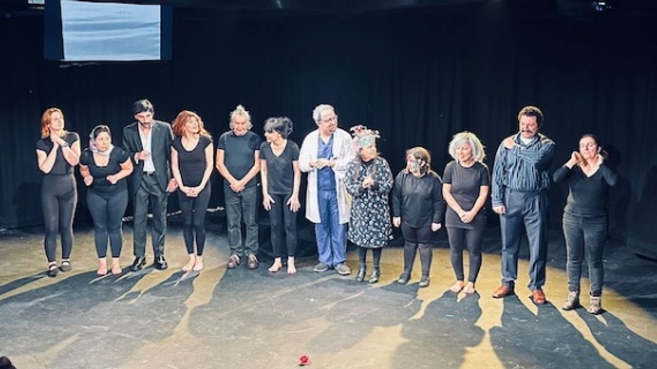 Öteki Oyuncular’ın tek perdelik oyunu Huysuz Kadınlar Örgüsü büyük ilgi gördü