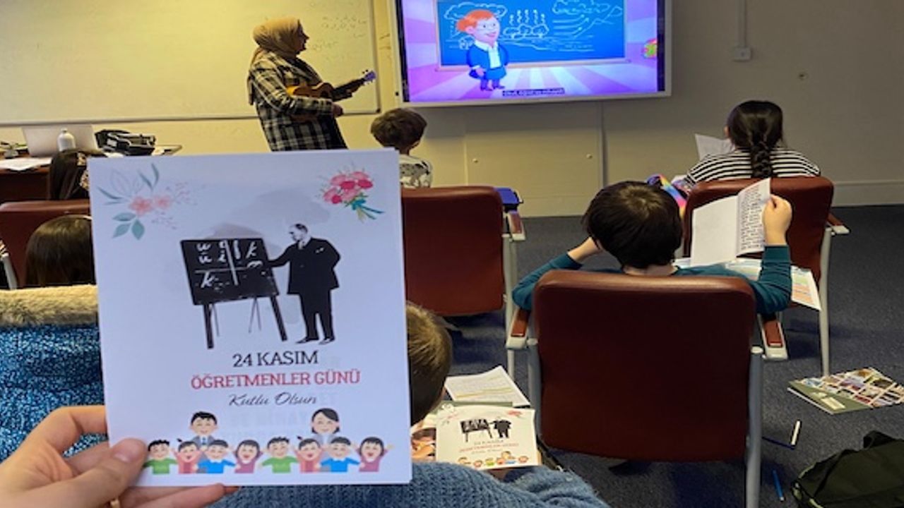 Londra Yunus Emre Enstitüsü’nün Çocuklar için Türkçe Kurslarında Yeni Dönem Heyecanı