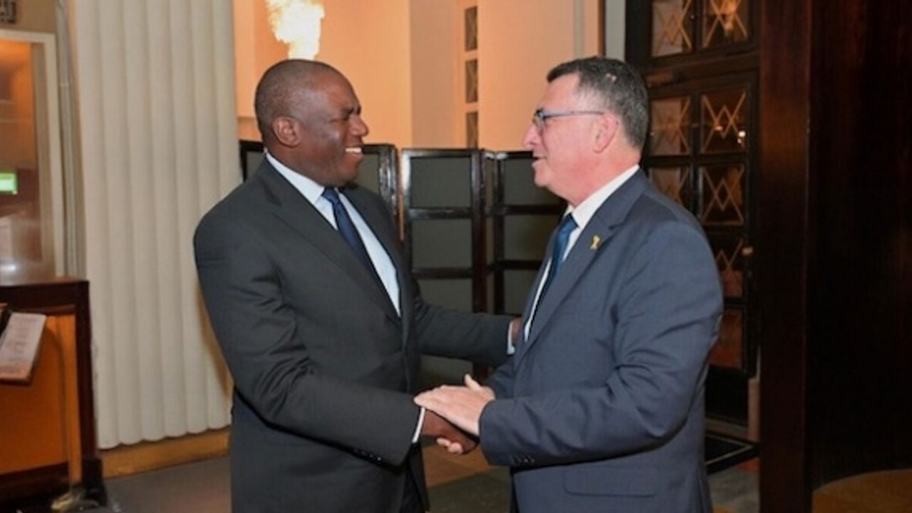 Jahjah, Gideon Saar, Londra'da özgürce yürüyemez