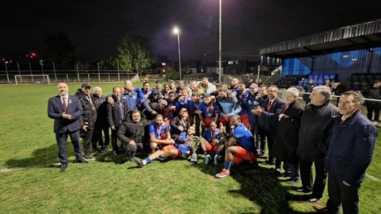 TTFF COVERSURE Federasyon Kupası ṣampiyonu Yeni Boğaziçi Doğan Spor