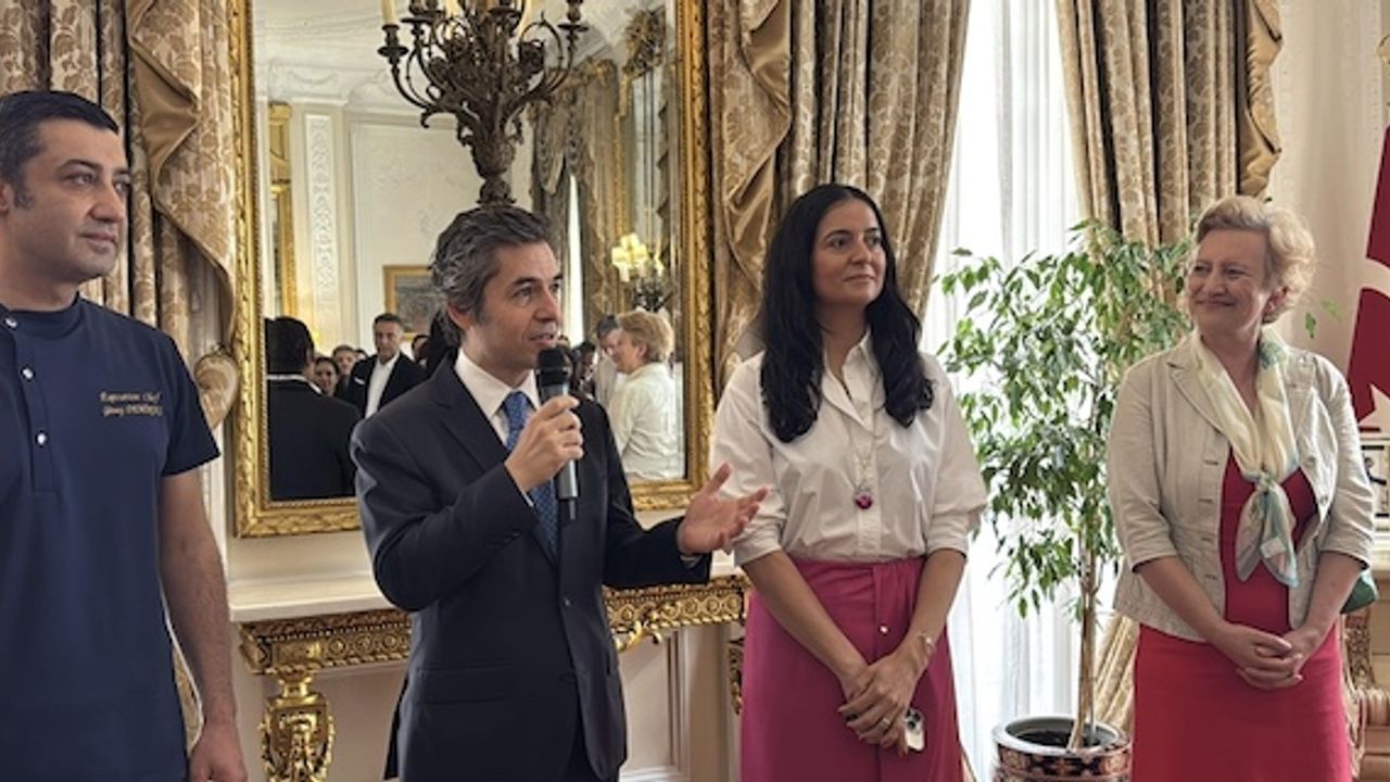 Londra'da Türk kahvaltısının öne çıkan lezzetleri tanıtıldı