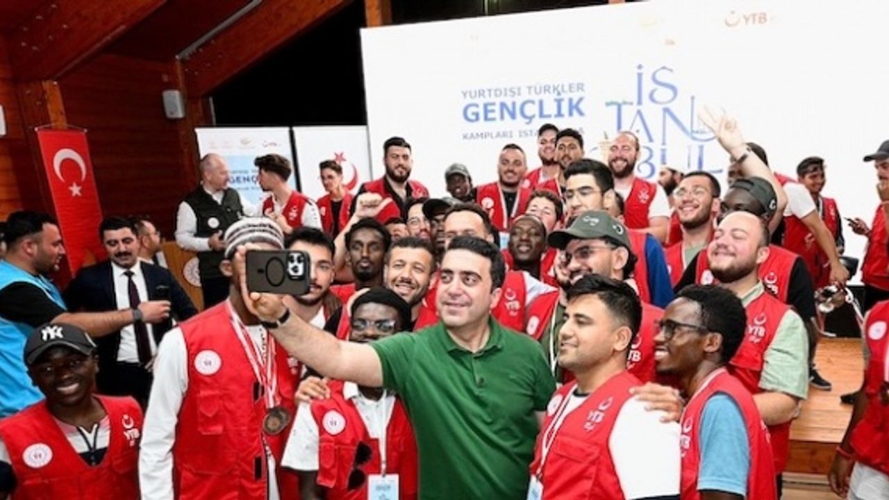 Türkiye Yurtdışı Türkler Dünya Gençliğini Buluşturdu