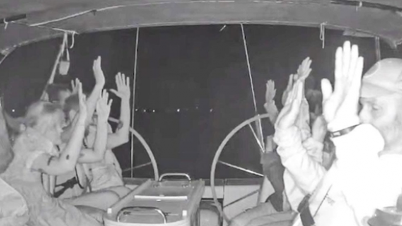 İsrail donanma unsurları Küresel Sumud Filosu'na saldırdı