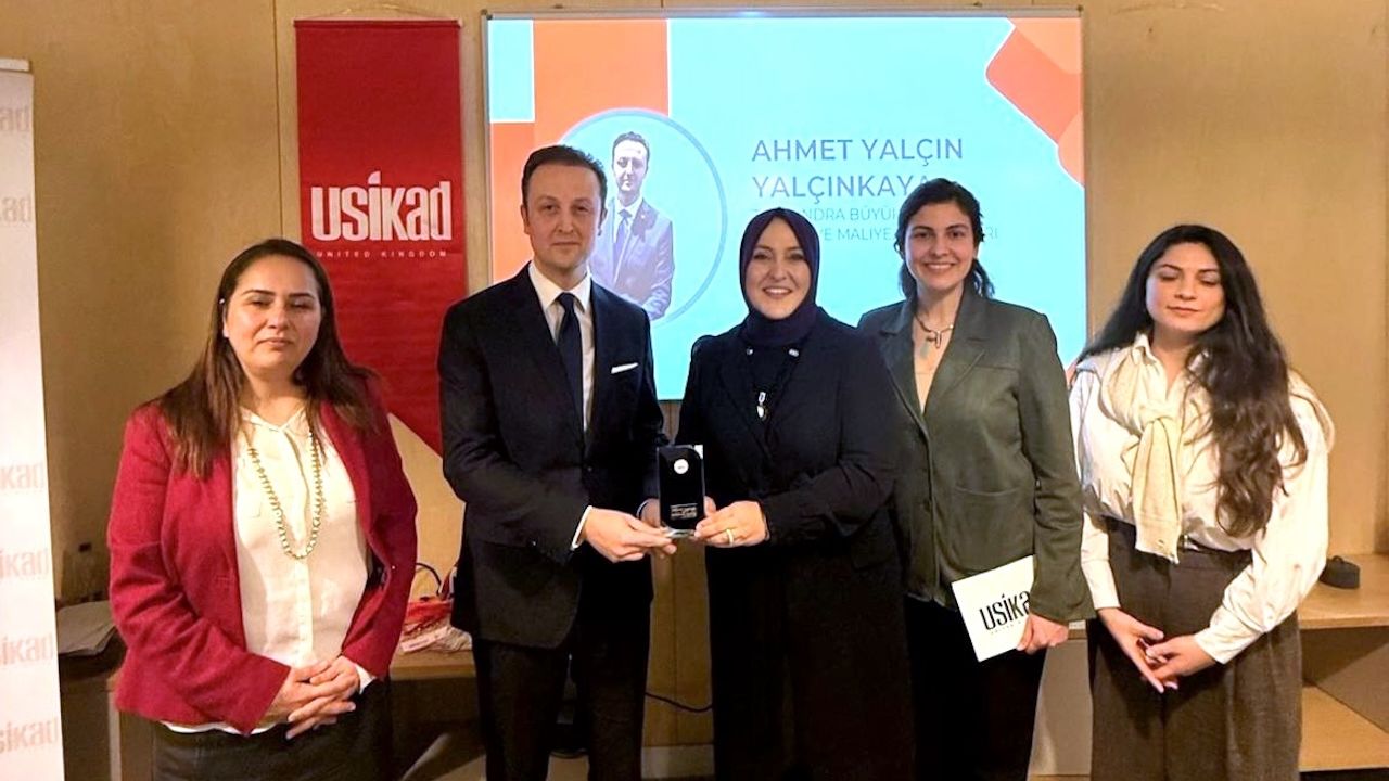 Londra’da USIKAD UK’den İngiltere Vergi Sistemi Semineri: İş Dünyasına Püf Noktalar Paylaşıldı