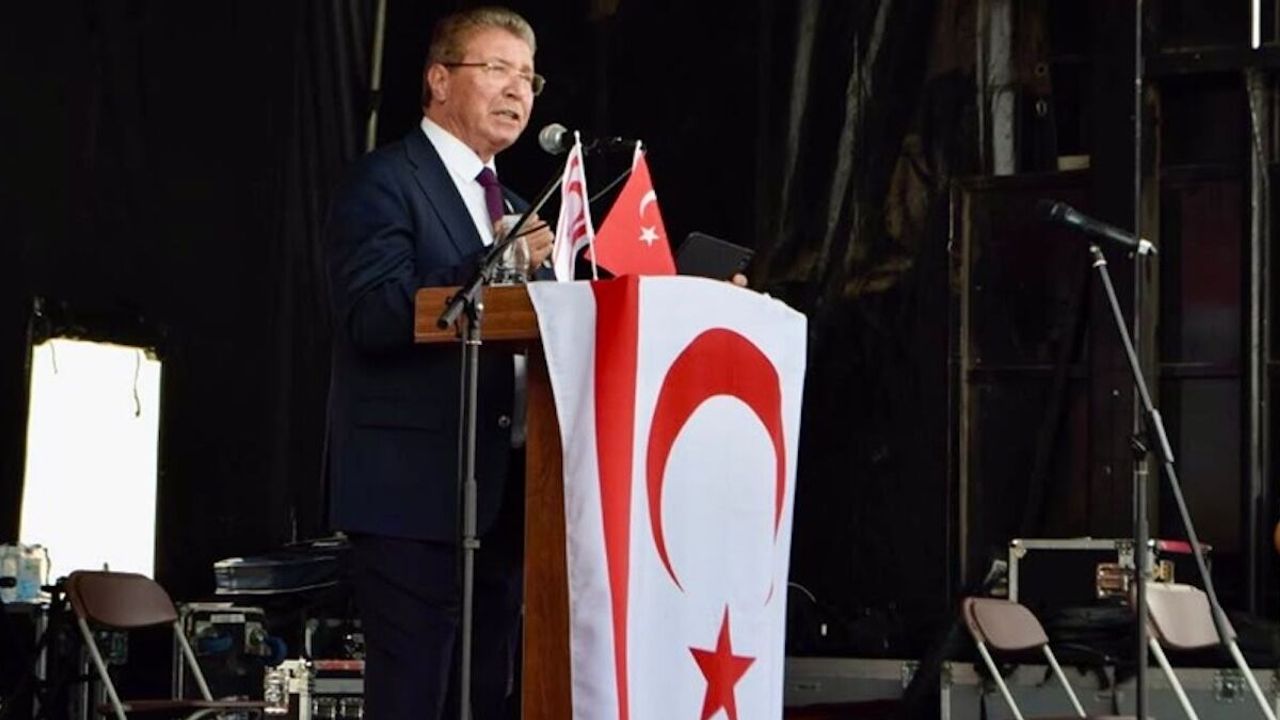 Üstel'den Londra'da diaspora mesajı