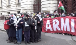 İngiltere'nin İsrail'e tüm silah satışını sonlandırması çağrısında bulunuldu