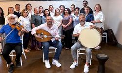 Kuzey Londra Türk Müziği Topluluğundan genç koro