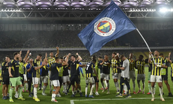Hollanda basınında Fenerbahçe'nin zafer manşetleri