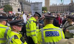 Londra’da Filistin Destekçisi Gösteride 86 Gözaltı