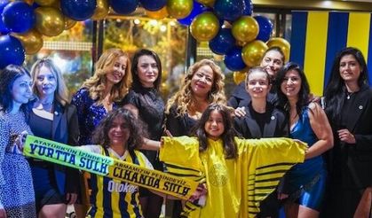 İngiltere'de Dünya Fenerbahçeli Kadınlar Günü Coşkuyla Kutlandı