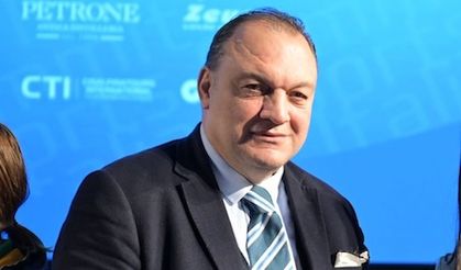 Dündar Keşaplı Gazetecilik Ödülüyle gururlandırdı