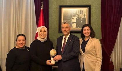 Bakan Bolat, USİKAD UK Heyetini Londra’da Kabul Etti