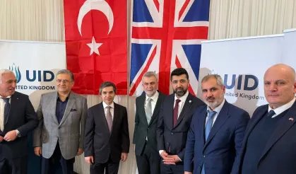 Uluslararası Demokratlar Birliği Londra'da iftar düzenledi