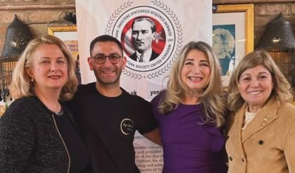 Londra’da Çanakkale Şehitleri Anıldı