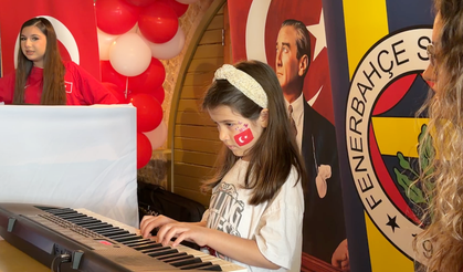 Londra’da 23 Nisan’a Coşkulu Kutlama