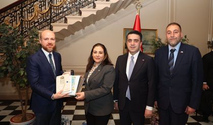 Londra’da Kıbrıs Türkler İçin Ortak Çalışma Vurgusu