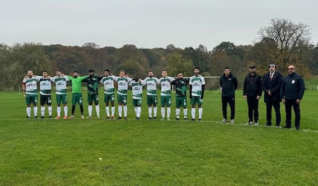 Londra Türkmenköy FC, AFC Oakwood'u kupadan eledi