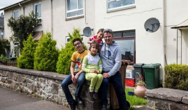 İngiltere, Suriyelilerin sığınma taleplerine ilişkin kararları askıya aldı