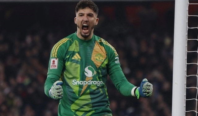 Altay Bayındır İngiltere'de penaltı kurtarışlarıyla gündem oldu