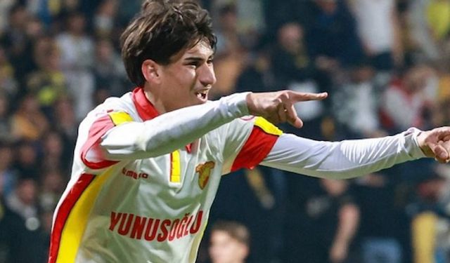 Göztepe'nin 20 yaşındaki futbolcusu İngiltere'ye transfer oldu
