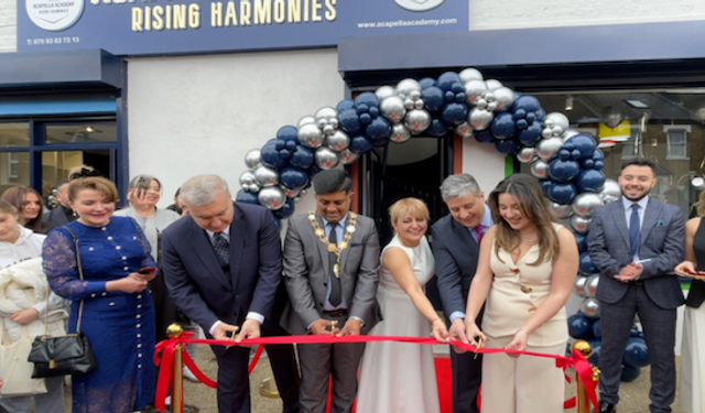 Acapella Academy Rising Harmonies Müzik Okulu Enfield’de Açıldı