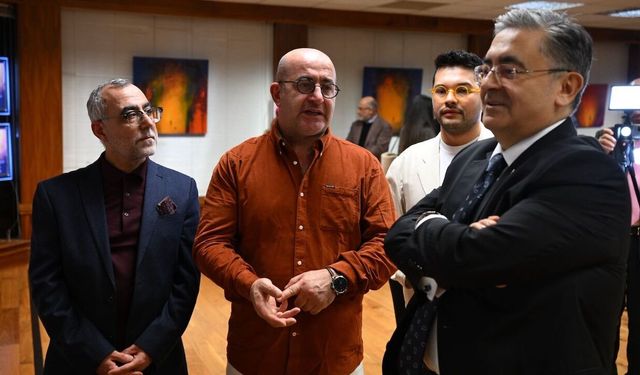 İngiltere'de Lütfü Kaplanoğlu’nun Belleğin İzleri Sergisi
