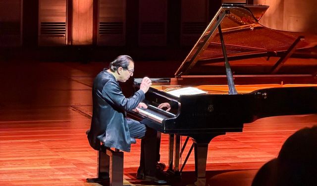 Fazıl Say, Londra’da bayram gecesine damga vurdu